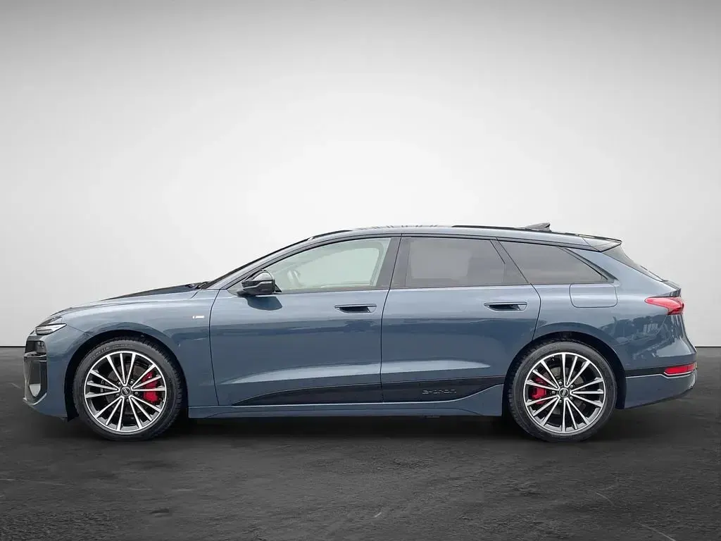 Gebraucht Audi A6 e-tron S-Line 210 kW (286 PS) 2025 Plasmablau metallic Kombi