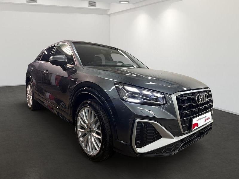 Gebraucht Audi Q2 S-Line 150 PS (110 kW) 2025 Daytonagrau perleffekt SUV