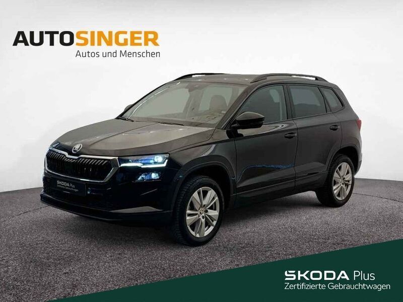 Schwarzmagic perleffekt Gebraucht 2024 Skoda Karoq Selection SUV | 31.850 € (Fairer Preis) - Bild 1/4