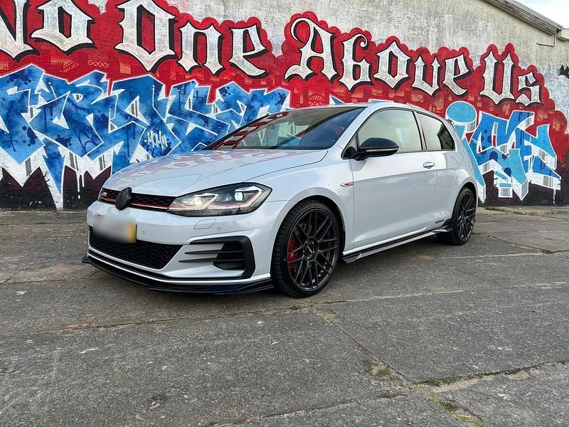 Gebraucht VW Golf VII GTI 300 PS (220 kW) 2019 Weiß Kleinwagen