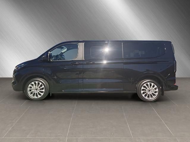 Gebraucht Ford Tourneo Titanium 170 PS (125 kW) 2024 Schwarz Van / Kleinbus