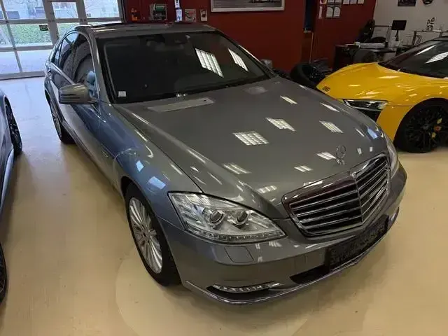 Gebraucht Mercedes S350 258 PS (189 kW) 2011 Palladiumsilber Limousine