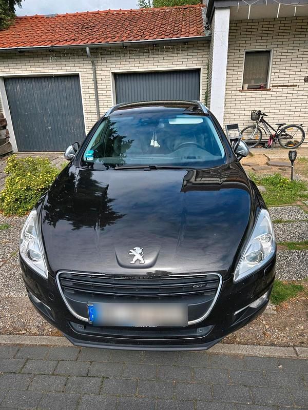 Braun Gebraucht 2011 Peugeot 508 GT Kombi | 5.600 € (Guter Preis) - Bild 1/4