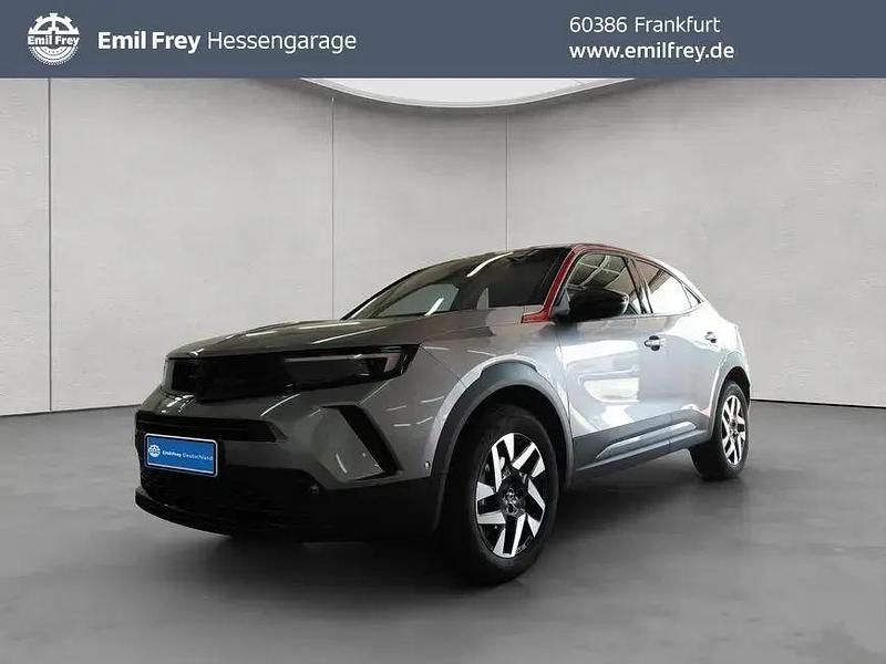 Kontrast grau metallic Gebraucht 2024 Opel Mokka SUV | 22.450 € (Fairer Preis) - Bild 1/4