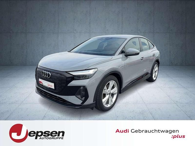 Kieselgrau Gebraucht 2022 Audi Q4 Sportback e-tron Sport SUV | 28.570 € (Etwas zu teuer) - Bild 1/4