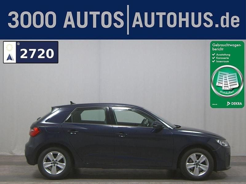 Firmamentblau metallic Gebraucht 2022 Audi A1 Sportback Sport Kleinwagen | 15.680 € (Superpreis) - Bild 1/4