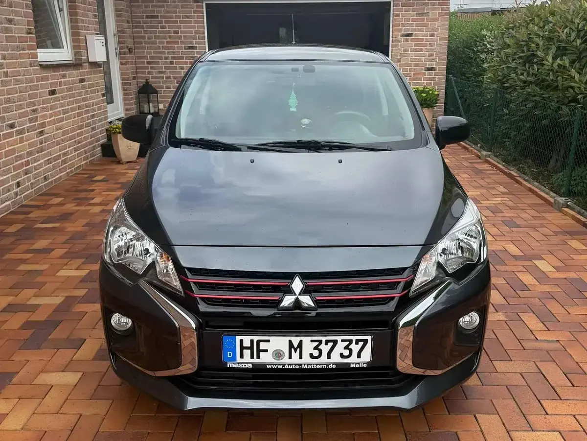 Gebraucht Mitsubishi Space Star 71 PS (52 kW) 2023 Grau Kleinwagen