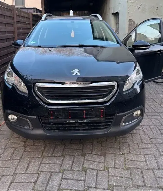Gebraucht Peugeot 2008 Allure 120 PS (88 kW) 2014 Schwarz SUV