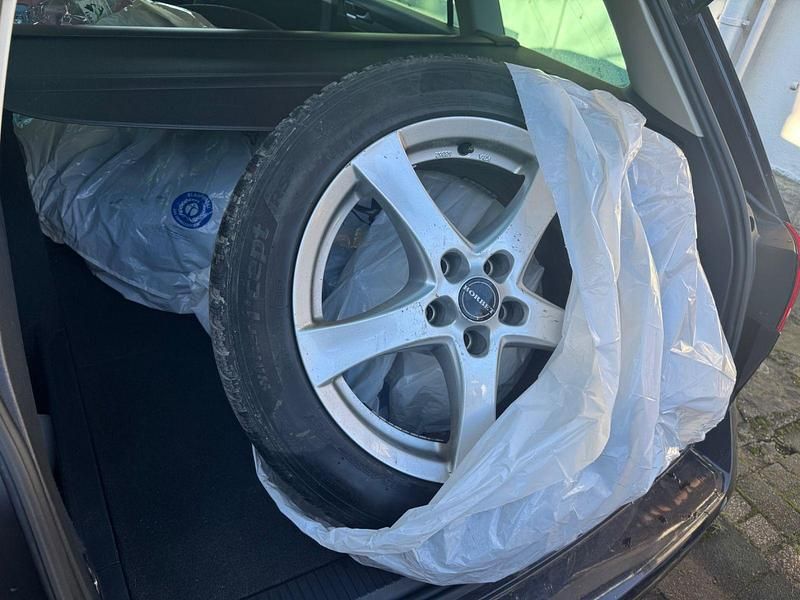 Gebraucht VW Passat Comfortline 179 PS (131 kW) 2017 Schwarz Kombi