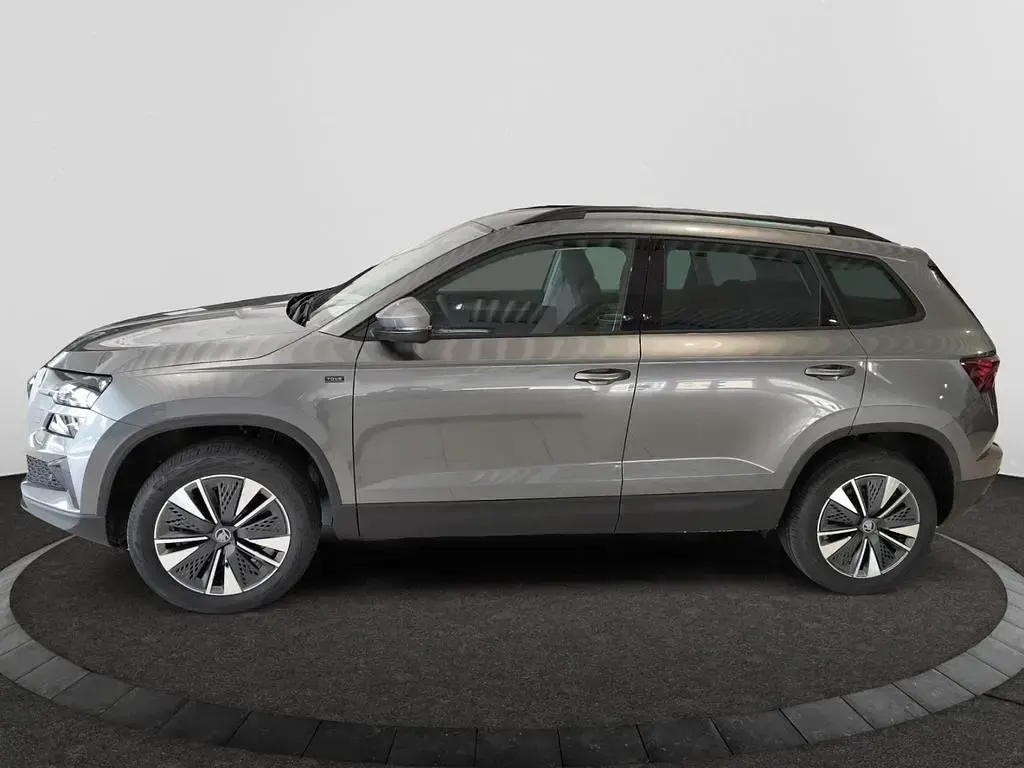 Neu Skoda Karoq Tour 150 PS (110 kW) 2026 Grau SUV