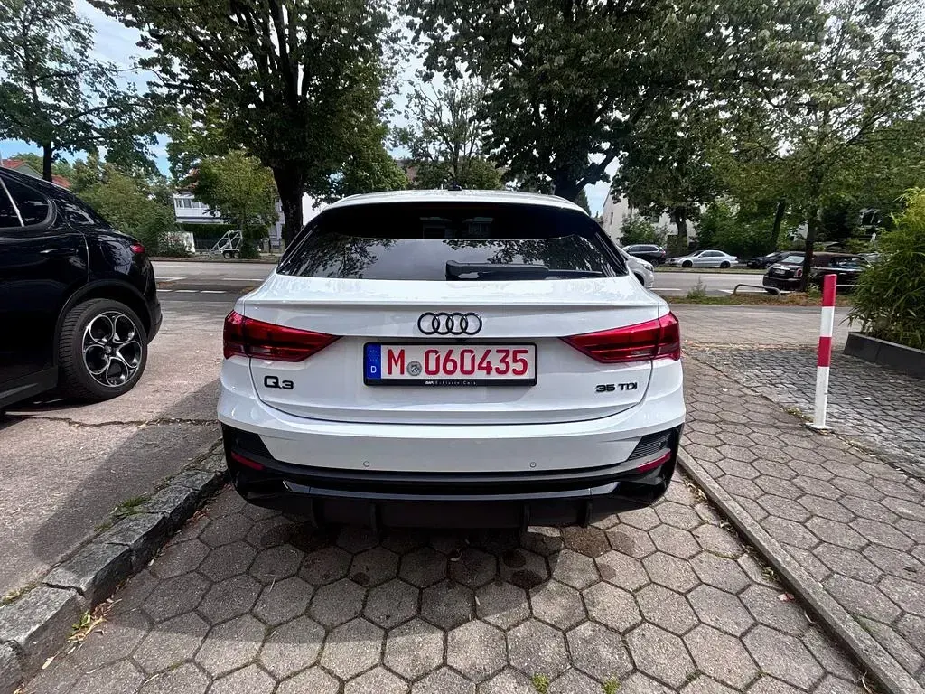 Gebraucht Audi Q3 Sportback S-Line 150 PS (110 kW) 2024 Weiß SUV