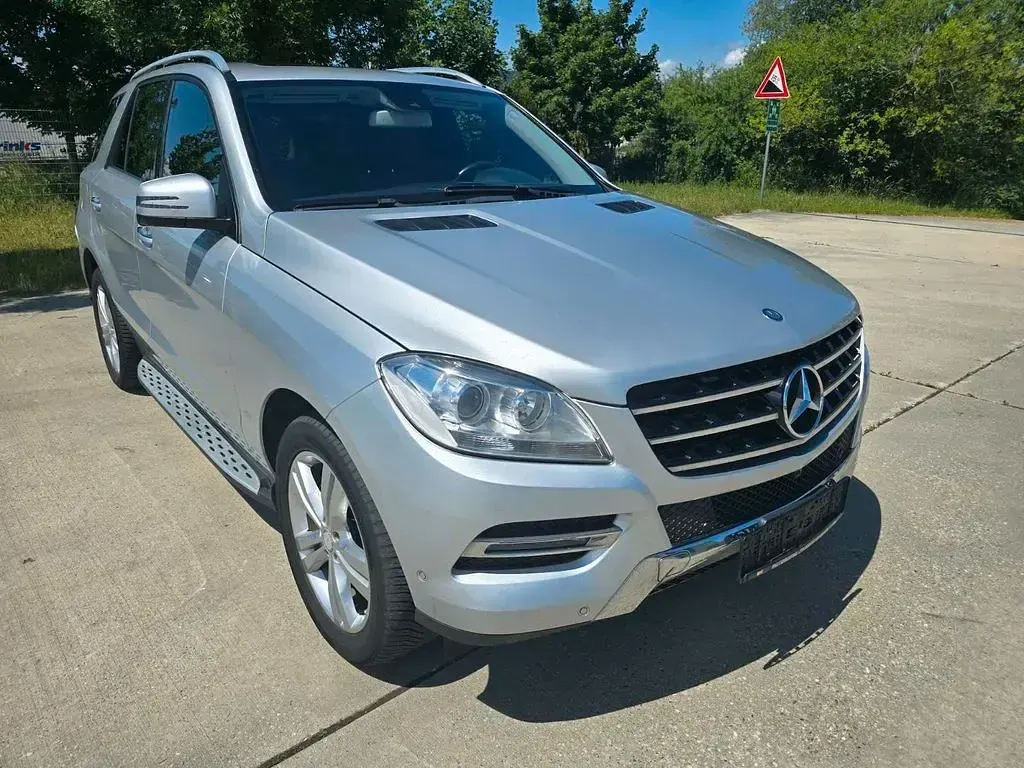 Gebraucht Mercedes ML350 258 PS (189 kW) 2014 Silber SUV