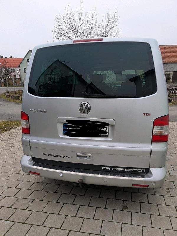 Gebraucht VW Multivan 174 PS (127 kW) 2007 Silber Van