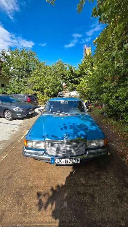 Blau Gebraucht 1975 Mercedes S280 Limousine | 9.500 € - Bild 1/4
