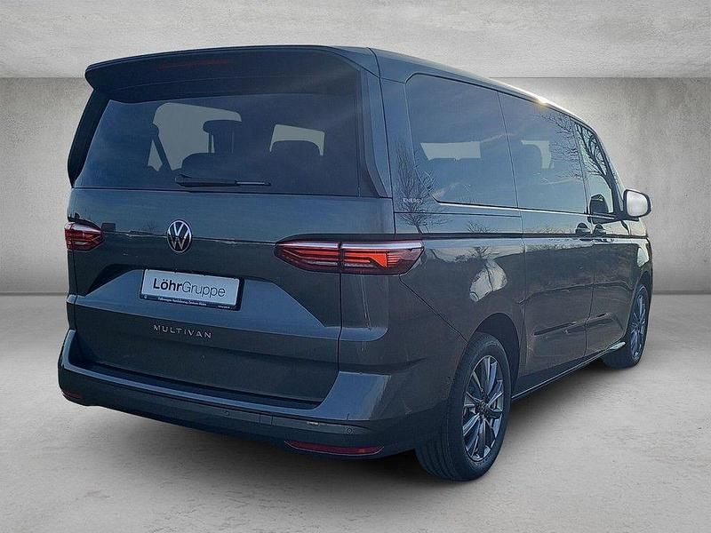 Neu VW Multivan 150 PS (110 kW) 2026 Grau Van