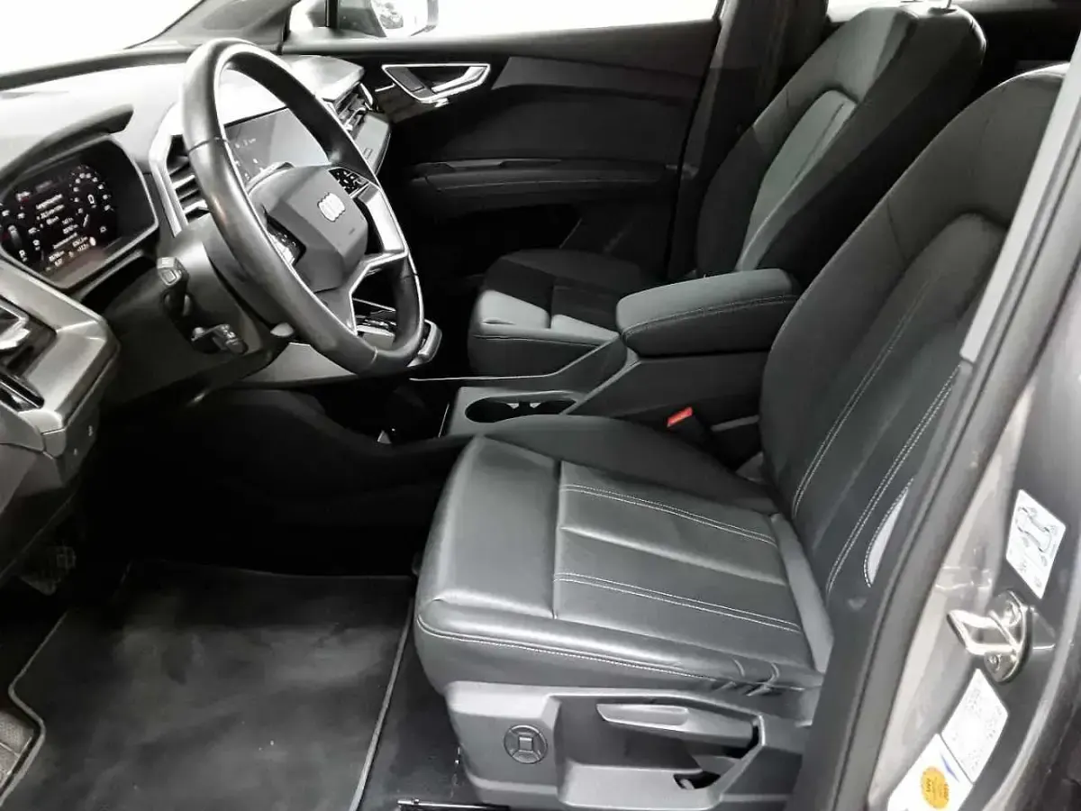 Gebraucht Audi Q4 e-tron Ambiente 150 kW (204 PS) 2023 Taifungrau metallic SUV