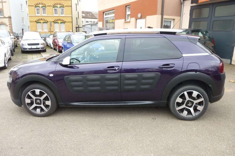 Gebraucht Citroën C4 Cactus Shine Edition 99 PS (72 kW) 2014 Noctambule/metallic klarlack Kleinwagen