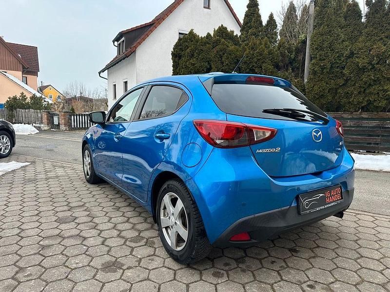 Gebraucht Mazda 2 Exclusive-Line 90 PS (66 kW) 2015 Blau Limousine