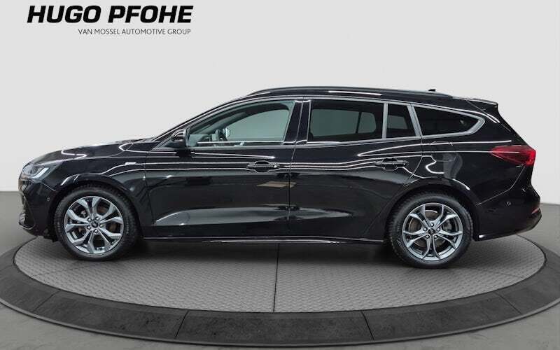 Gebraucht Ford Focus ST-Line X 125 PS (91 kW) 2023 Agate black Kombi