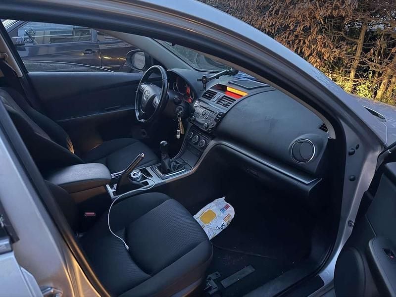 Gebraucht Mazda 6 Prime-Line 163 PS (119 kW) 2011 Silber Limousine