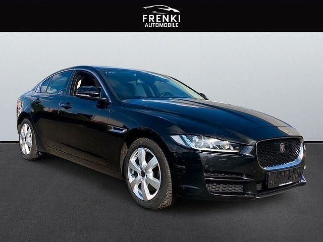 Gebraucht Jaguar XE Pure 179 PS (131 kW) 2018 Schwarz Limousine