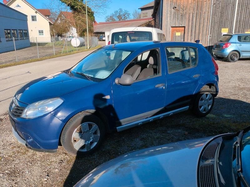 Gebraucht Dacia Sandero 75 PS (55 kW) 2009 Blau Limousine