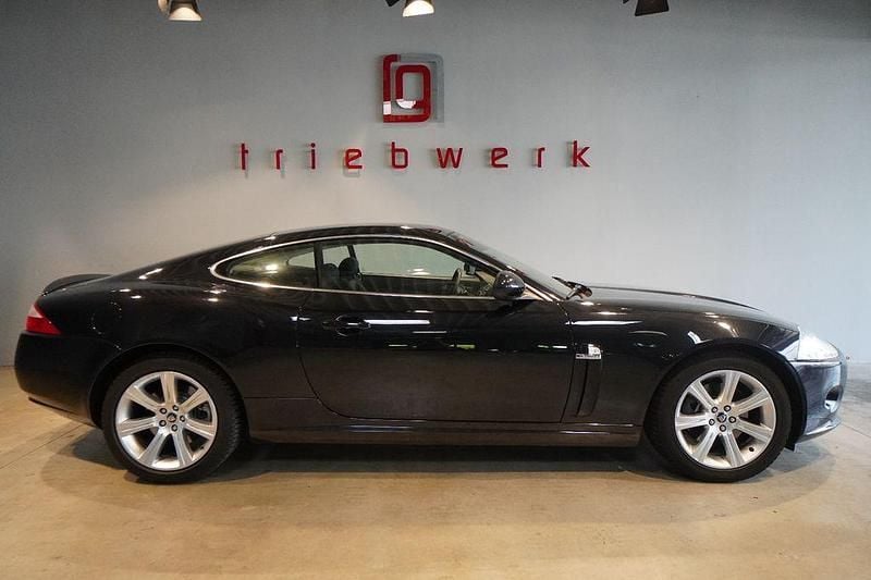 Gebraucht Jaguar XK 298 PS (219 kW) 2007 Midnight black Coupé