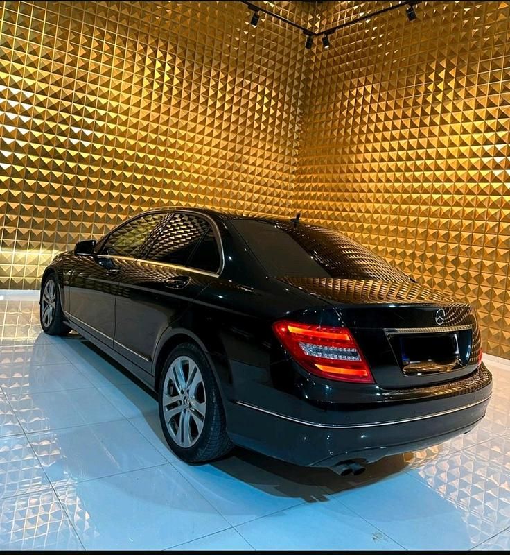Gebraucht Mercedes C200 136 PS (100 kW) 2012 Limousine