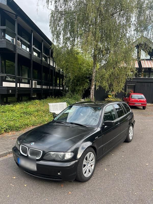 Schwarz Gebraucht 2001 BMW 325 Kombi | 1.800 € (Guter Preis) - Bild 1/4