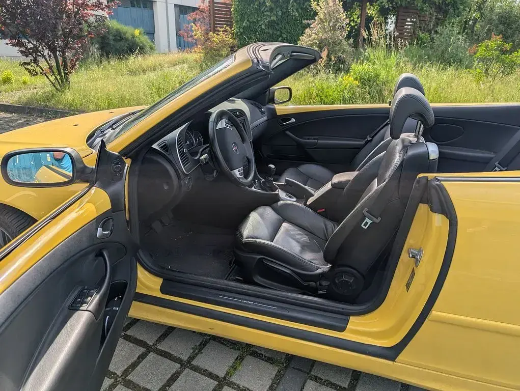 Gebraucht Saab 9-3 Cabriolet Vector 150 PS (110 kW) 2008 Gelb Cabrio