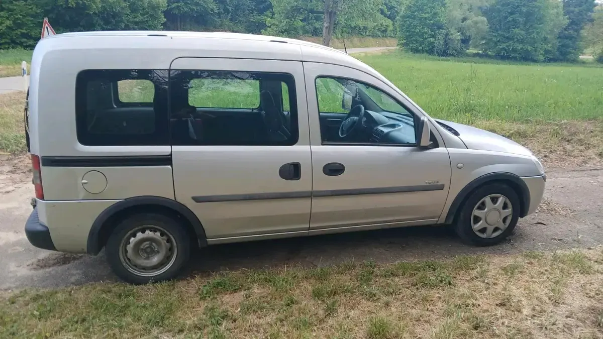 Gebraucht Opel Combo 87 PS (63 kW) 2003 Grau Van / Kleinbus