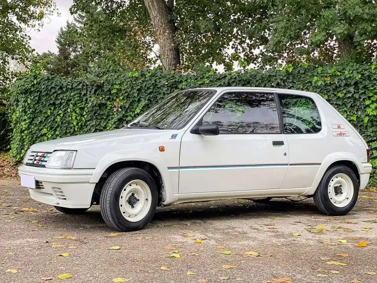 Gebraucht Peugeot 205 102 PS (75 kW) 1991 Weiß Limousine