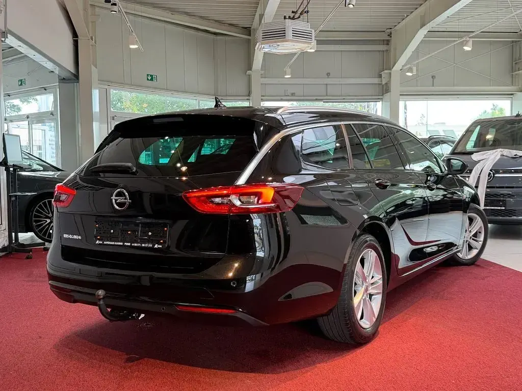 Gebraucht Opel Insignia Innovation 165 PS (121 kW) 2019 Schwarz Kombi