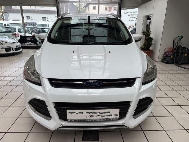 Używany Ford Kuga SYNC Edition 150 KM (110 kW) 2016 Biały SUV