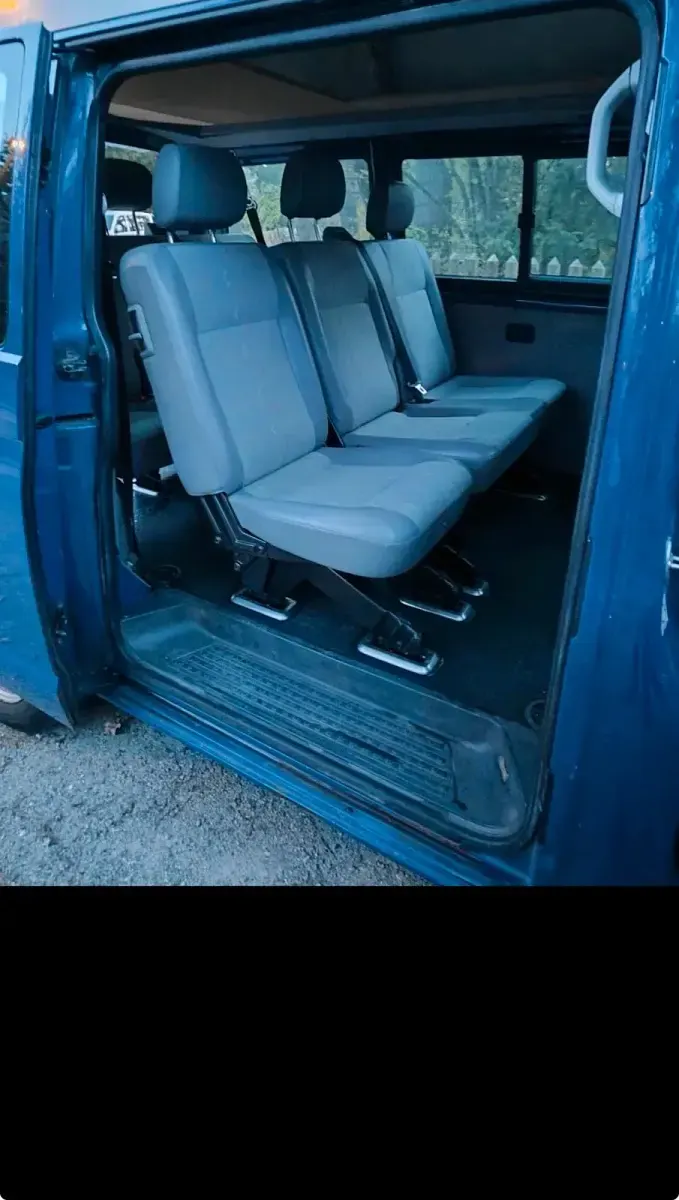 Gebraucht VW T5 105 PS (77 kW) 2004 Blau Van