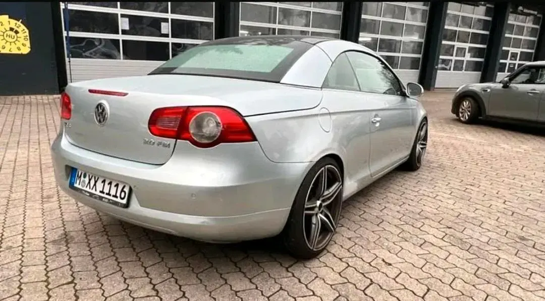 Second-hand VW Eos 2005 Cabrio