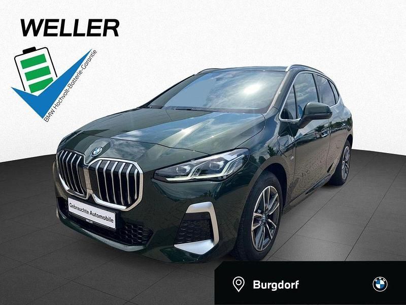 Grün Gebraucht 2024 BMW 230 M Sport Van / Kleinbus | 38.995 € - Bild 1/4