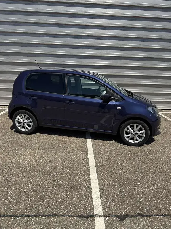 Gebraucht Seat Mii Chic 75 PS (55 kW) 2018 Blau Kleinwagen
