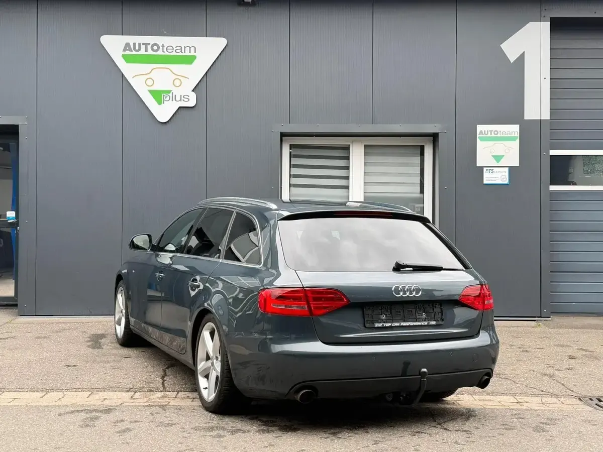 Gebraucht Audi A4 S-Line 180 PS (132 kW) 2009 Grau Kombi