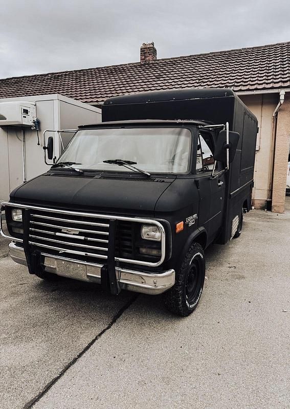 Gebraucht Chevrolet G 170 PS (125 kW) 1993 Schwarz Van