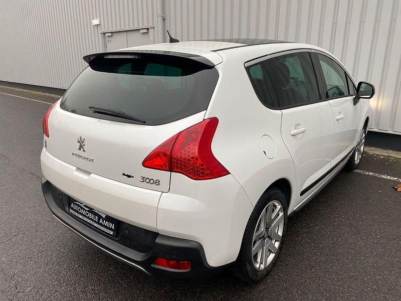 Gebraucht Peugeot 3008 163 PS (119 kW) 2012 Weiß Kombi