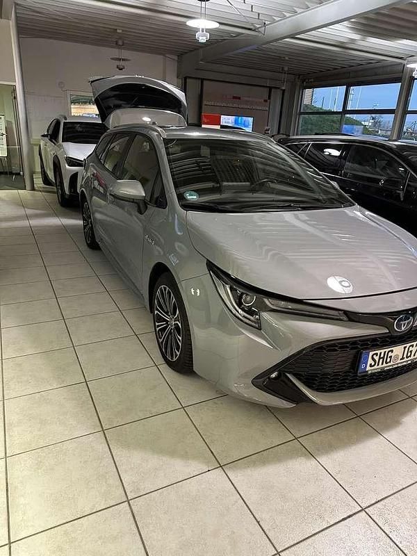 Gebraucht Toyota Corolla Team 122 PS (89 kW) 2021 Kombi