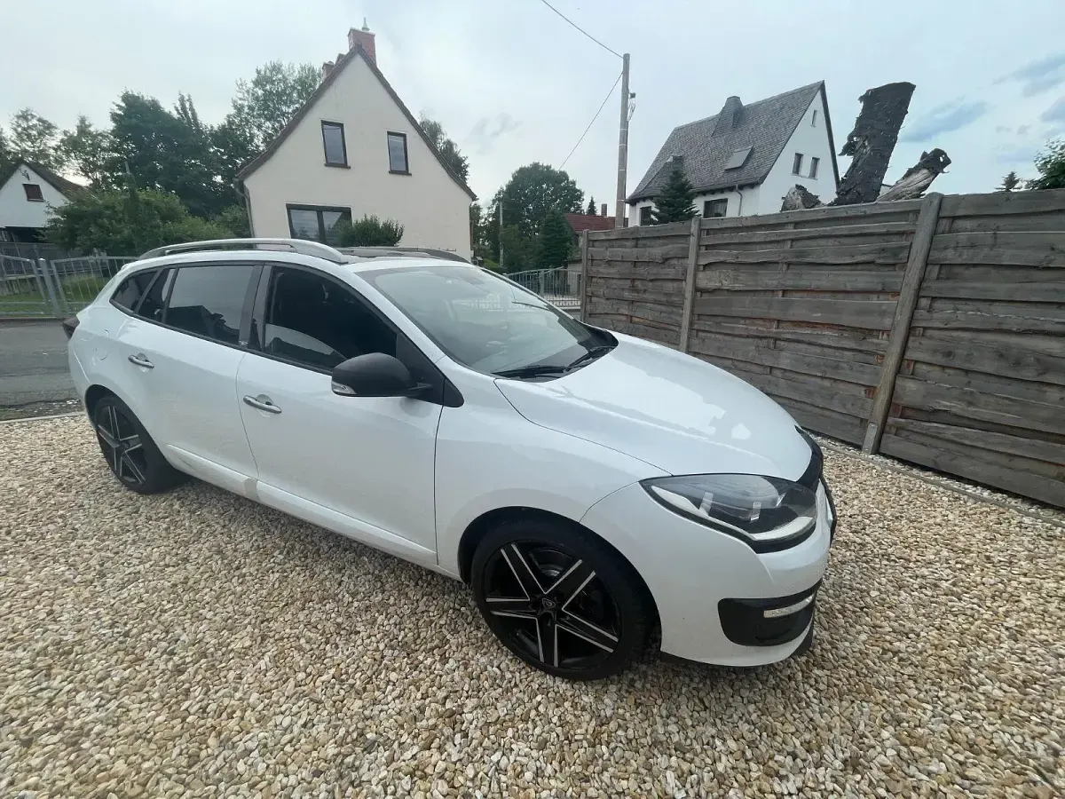 Gebraucht Renault Mégane GrandTour GT 220 PS (161 kW) 2015 Weiß Kombi