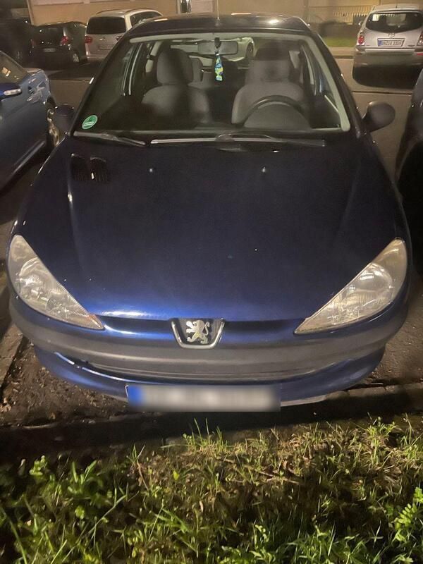 Blau Gebraucht 2001 Peugeot 206 Limousine | 500 € (Fairer Preis) - Bild 1/4