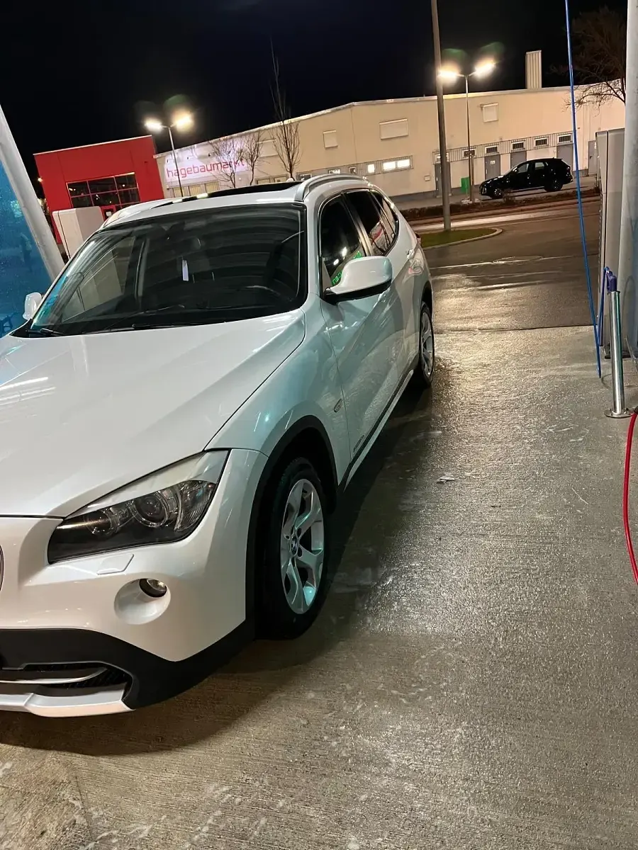 Gebraucht BMW X1 143 PS (105 kW) 2012 Weiß SUV