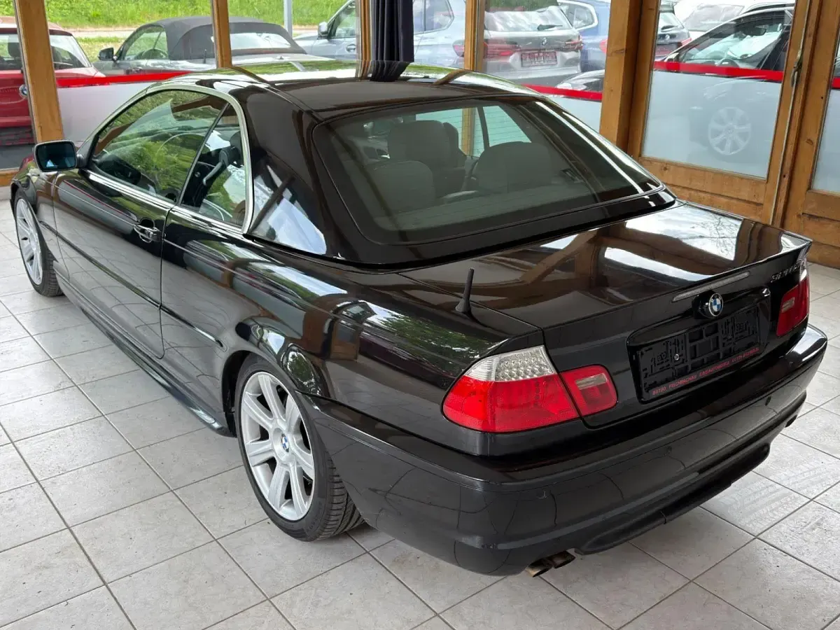 Gebraucht BMW 320 Cabriolet M Sport 170 PS (125 kW) 2005 Schwarz Cabrio