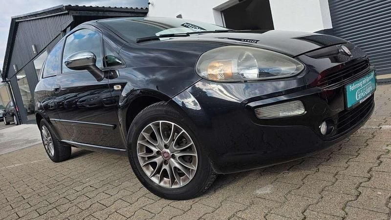 Gebraucht Fiat Punto 69 PS (50 kW) 2012 Grau Kleinwagen