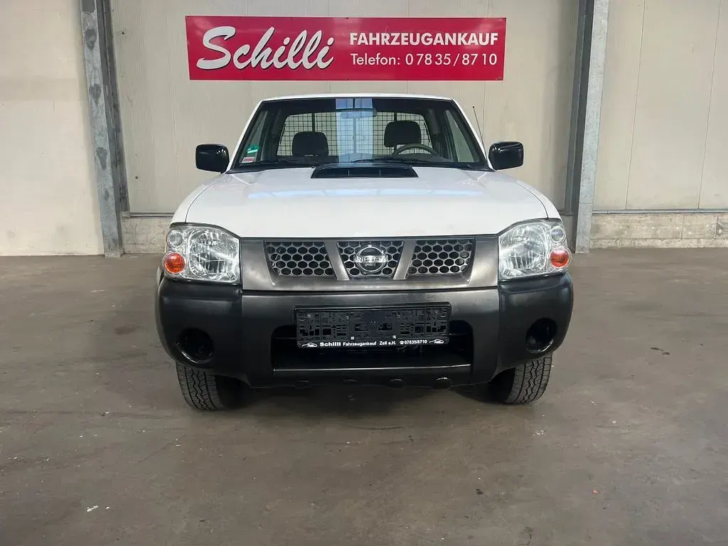 Gebraucht Nissan Navara 133 PS (97 kW) 2011 Weiß Pickup