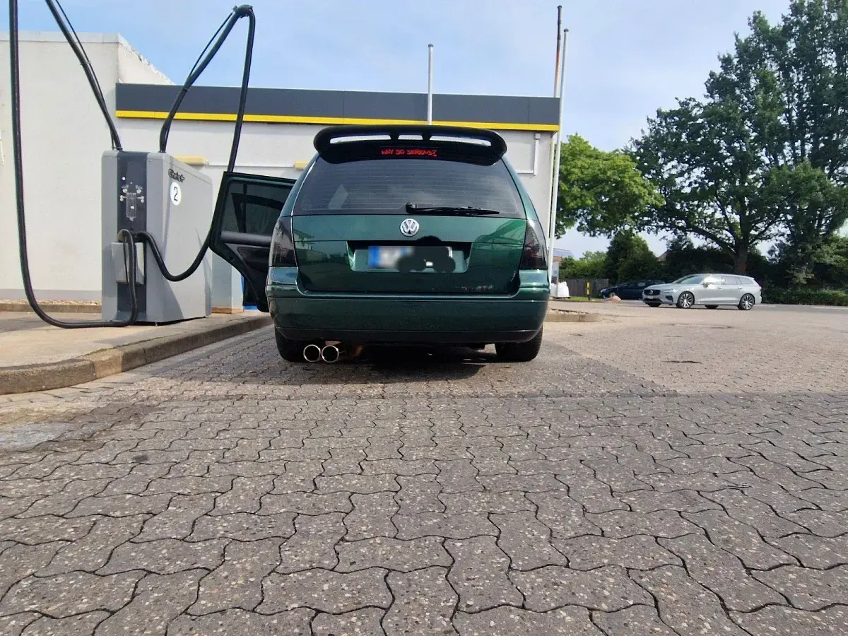 Gebraucht VW Bora Highline 116 PS (85 kW) 1999 Schwarz Kombi