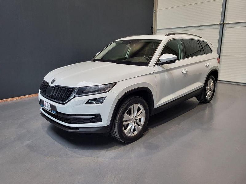 Weiß Gebraucht 2017 Skoda Kodiaq Business Line SUV | 16.950 € (Fairer Preis) - Bild 1/4